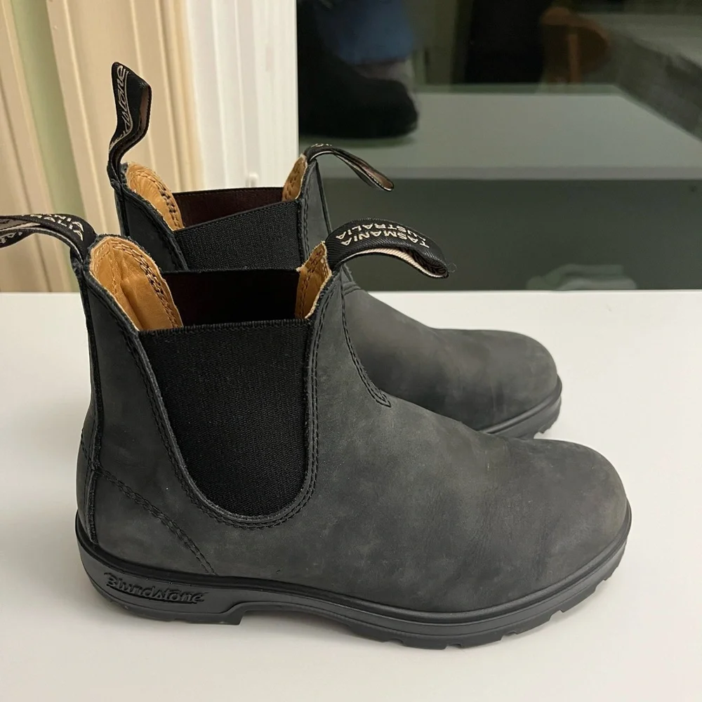 Blundstone Black Chelsea Ankle Boots
